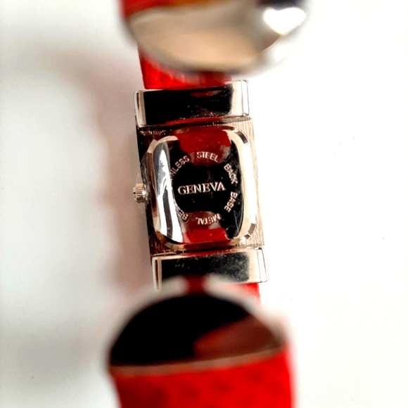 Geneva Cuff Bungle Watch - Picture 2 of 4